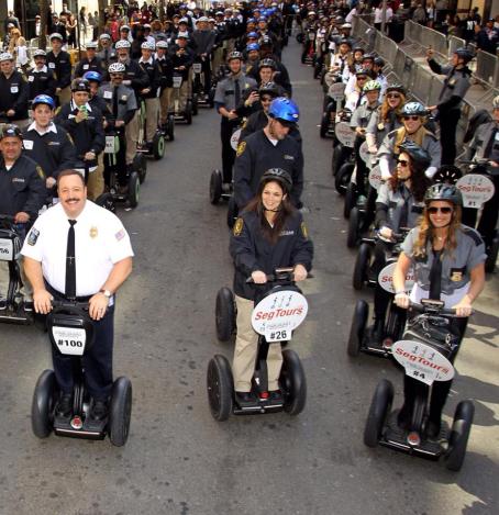 Actor Kevin James leads  over 100 on Segways to two Guinness World Book records making history